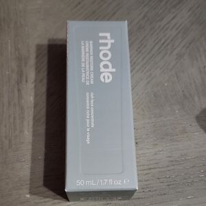 RHODE Barrier Restore Cream in Light Gray